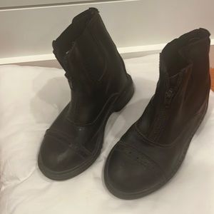 Tuff rider riding boots , used but good condition.